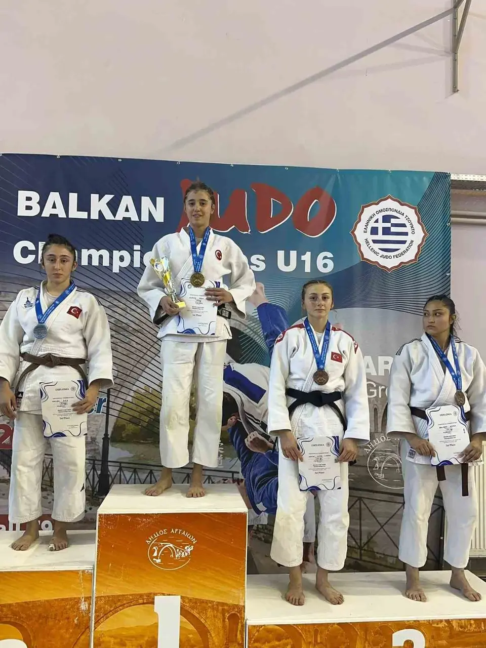 İzmirli judoculardan Balkan Şampiyonası’nda üç madalya