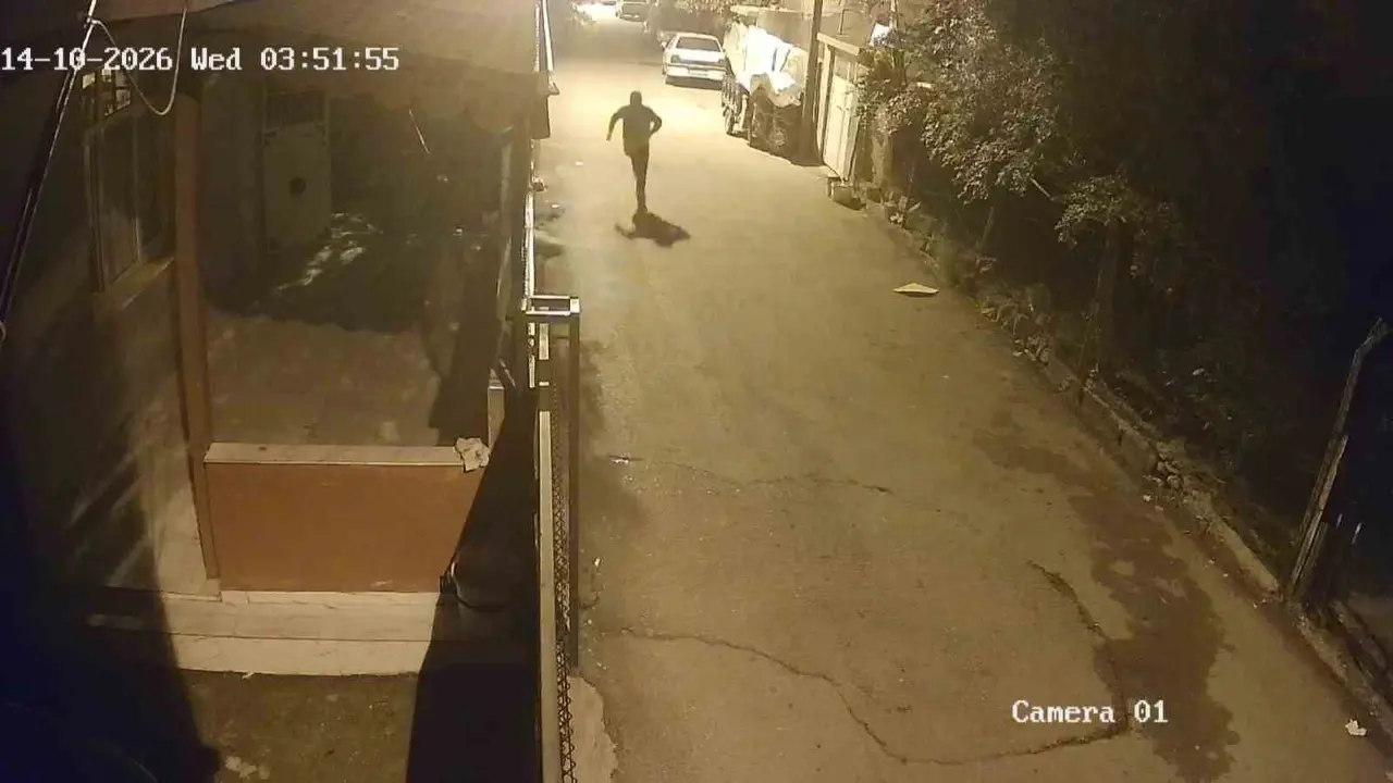 Penseyle kapı kilidini kırıp eve girdi, "Kendi evim zannettim" dedi
