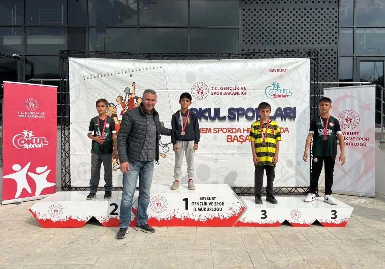 Kros müsabakalarında dereceye giren okullar belli oldu