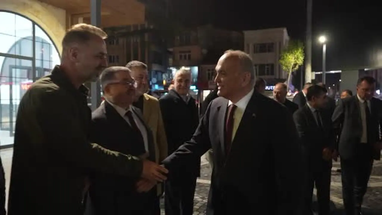 Çarşı dükkanları Düzceli yatırımcıların beğenisine sunuldu