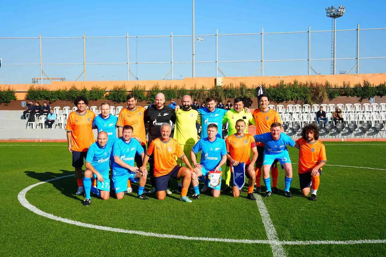 Başakşehir veteranları, Zenit’i 3-2 mağlup etti