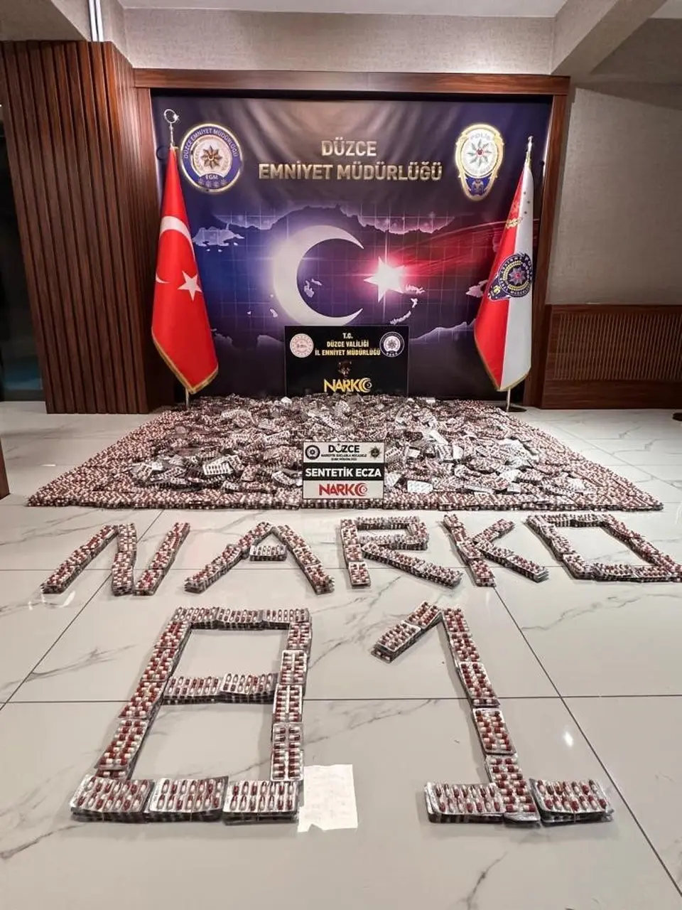Düzce’de zehir tacirlerine darbe: 40 şüpheliye işlem yapıldı