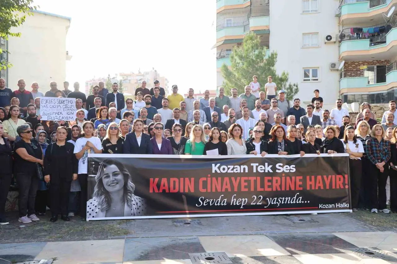Kozan’da kadınlar, katledilen Sevda için tek ses oldu