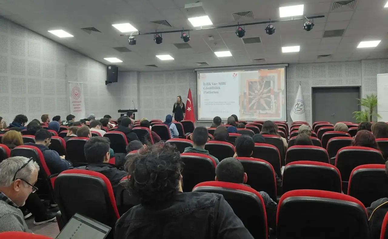 Öğrencilere "İyilik Var" platformu tanıtıldı