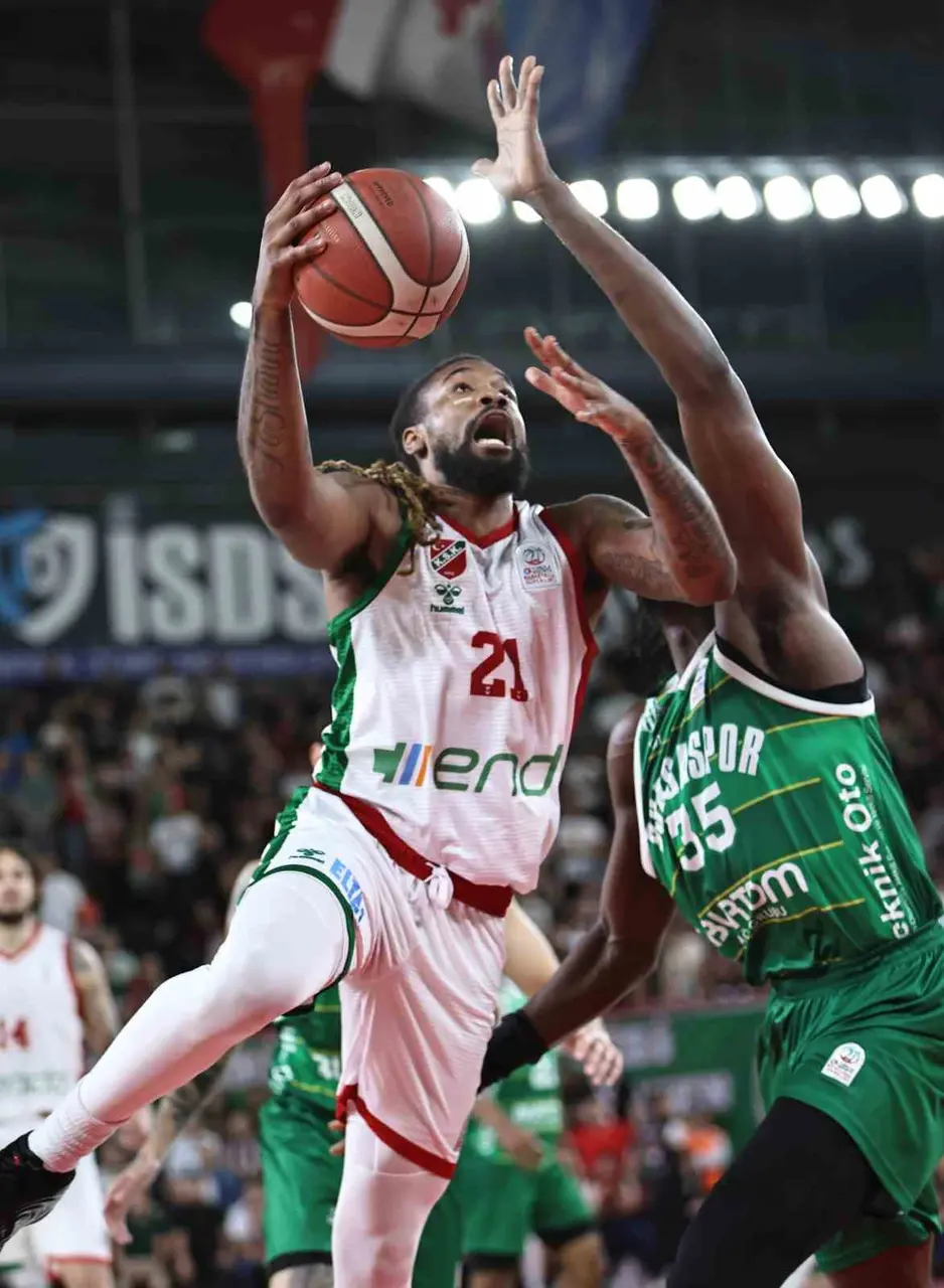 Karşıyaka, Bursaspor deplasmanında