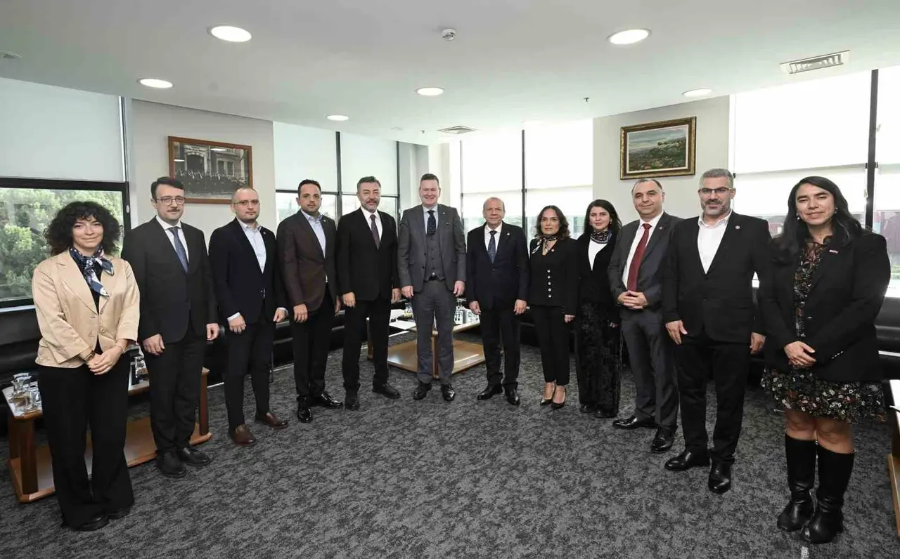 ABD İstanbul Başkonsolosu Michael Lally, BTSO’yu ziyaret etti