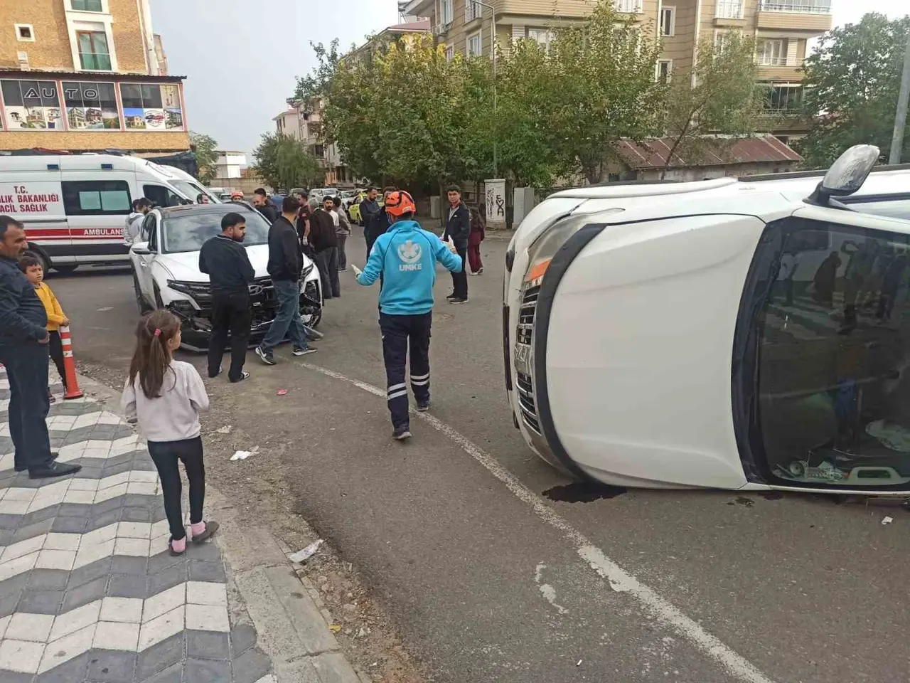 Bingöl’de otomobil ile pikap çarpıştı: 2 yaralı