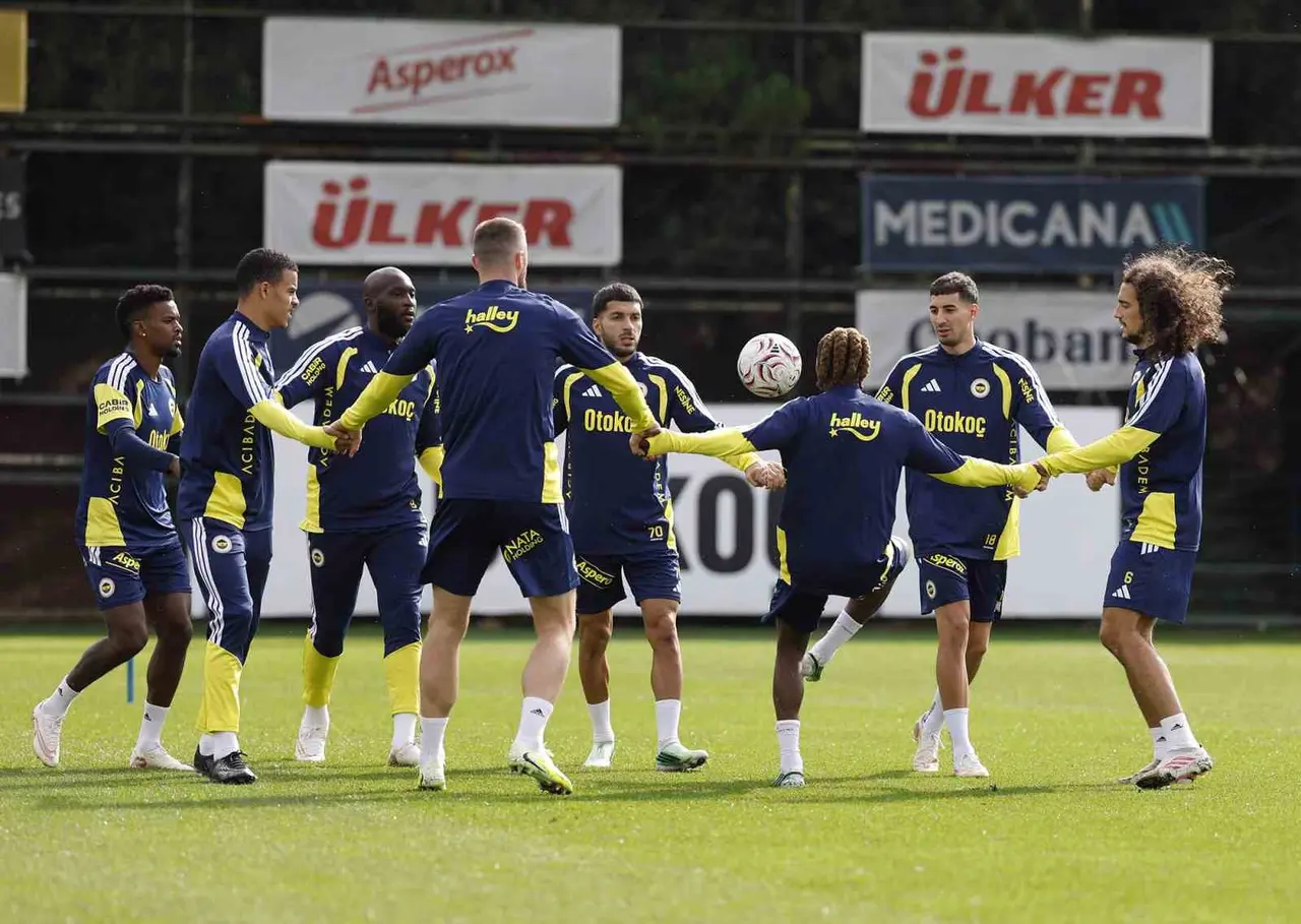 Fenerbahçe, Galatasaray derbisi hazırlıklarına devam etti