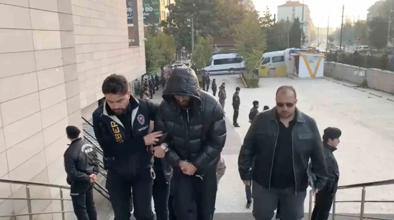 Eskişehir merkezli 32 ildeki dev yasa dışı bahis operasyonunda 86 şüpheli adliyede
