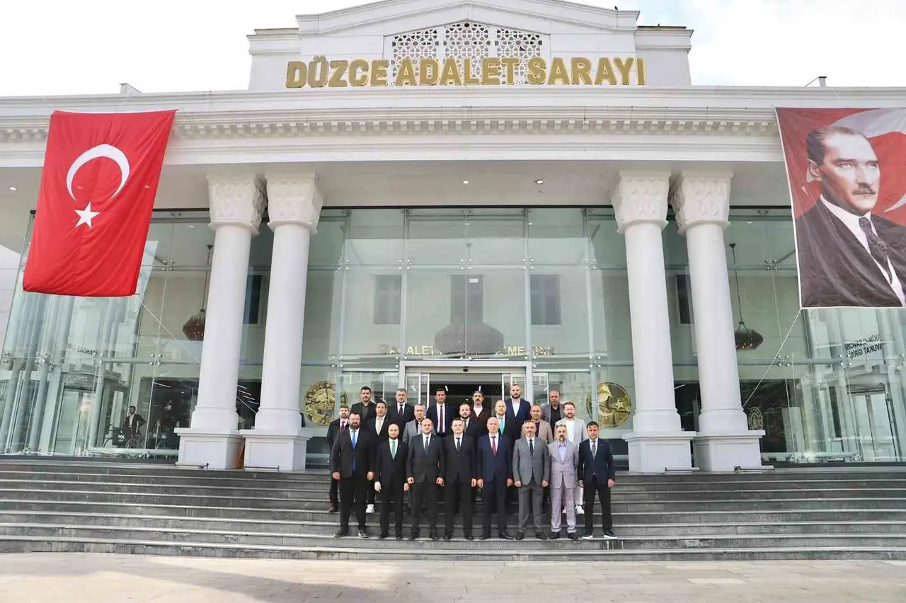 DTSO yönetimi mazbatasını alarak resmen göreve başladı