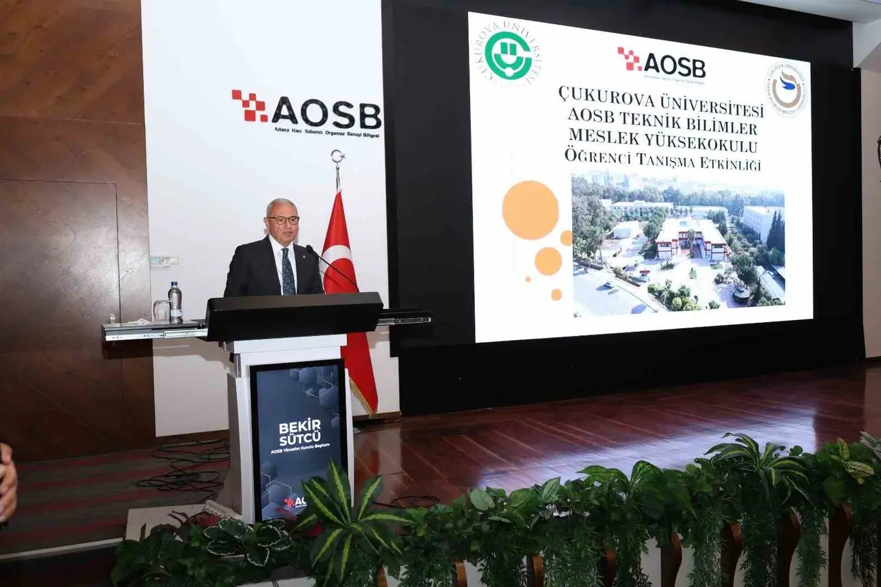 Öğrenciler, sanayi sektörü ve kariyer fırsatları hakkında bilgilendirildi