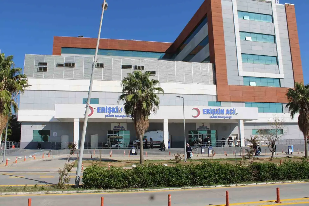 Aydın’da gıda zehirlenmesi: 3 öğrenci hastaneye kaldırıldı