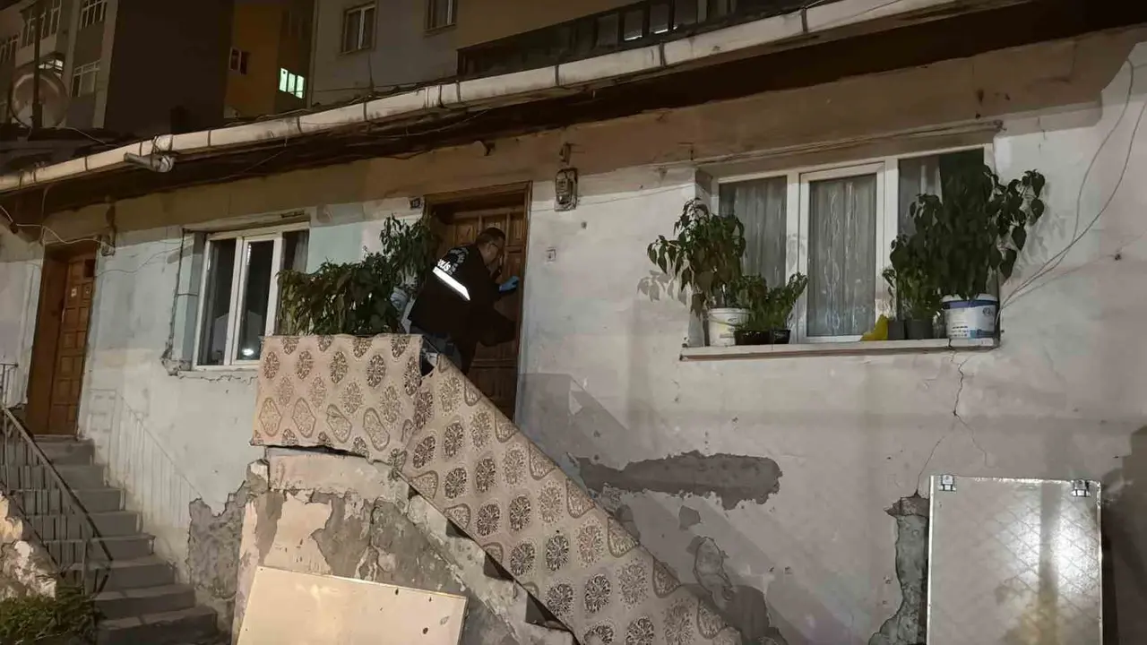 Karabük’te bıçaklı kavga: 38 yaşındaki adam ağır yaralandı