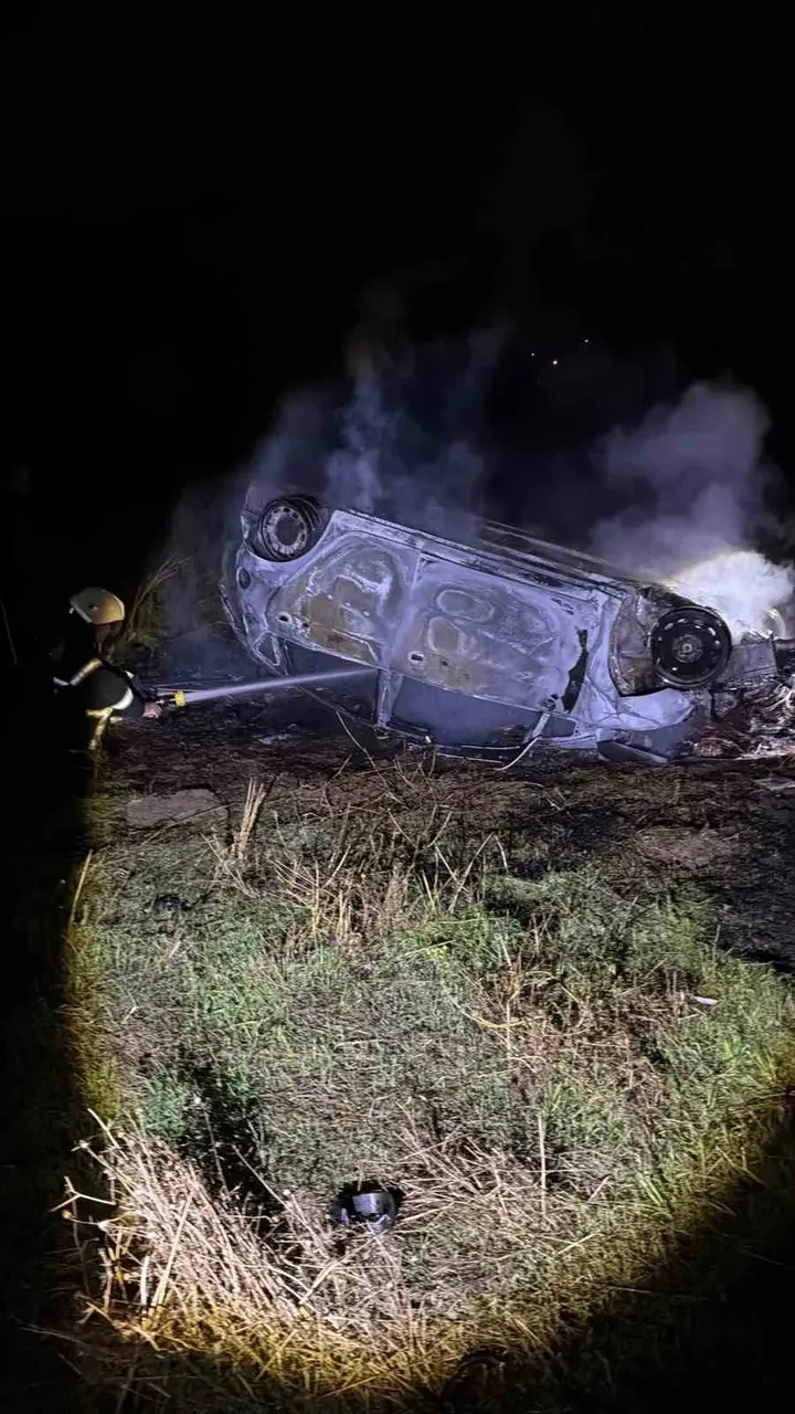 Amasya’da takla atan otomobil alev alev yandı, sürücü son anda kurtuldu
