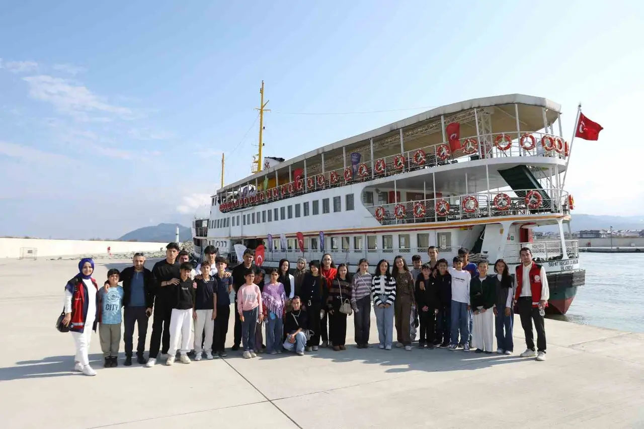 Nurhaklı çocuklar Ordu’yu keşfetti