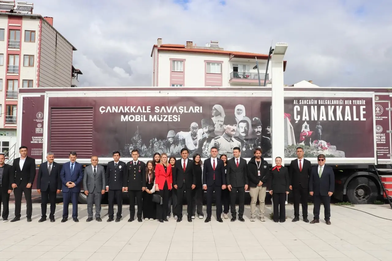 Çanakkale Destanını anlatan müze tırı Selendi’de