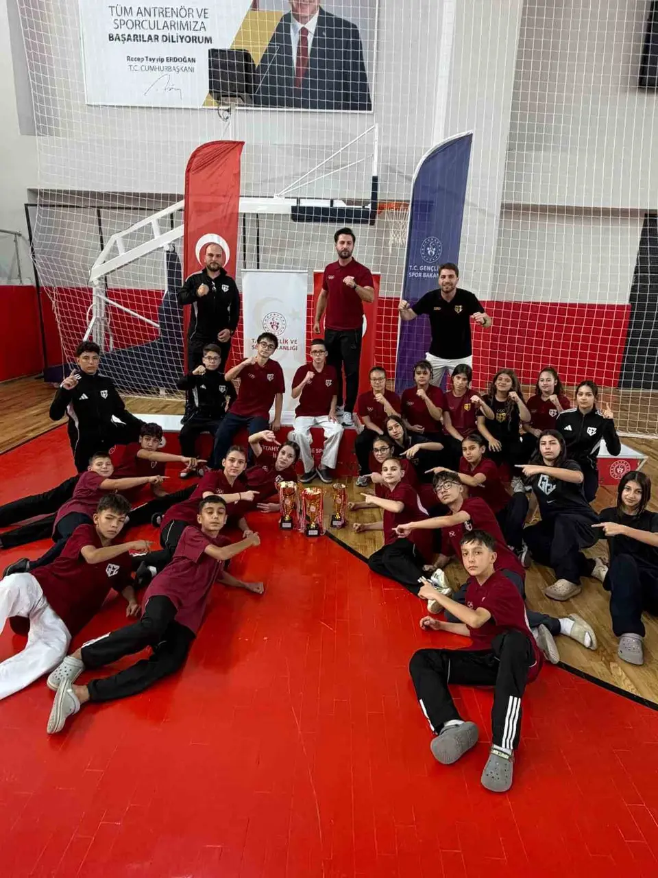 Aydınlı taekwondoculardan 8 madalyalı şampiyonluk
