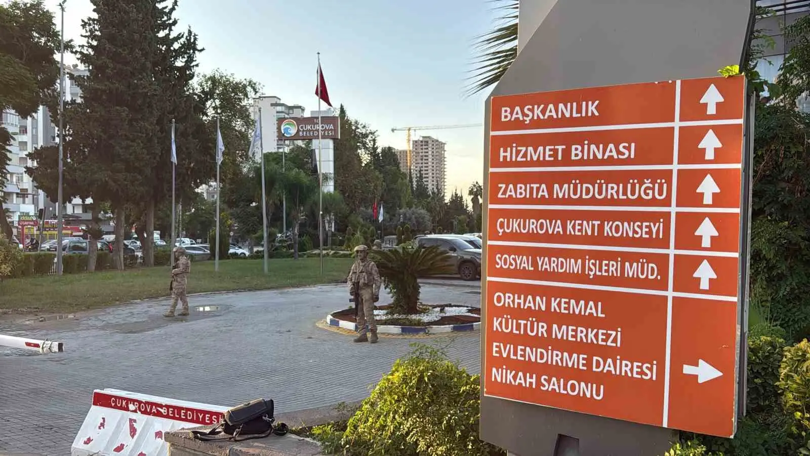 Çukurova Belediyesi’ne operasyon