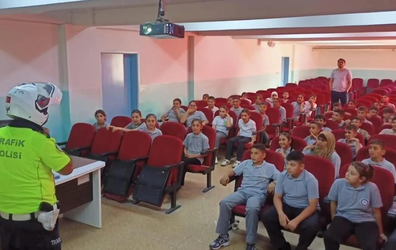Kilis’te öğrencilere trafik eğitimi