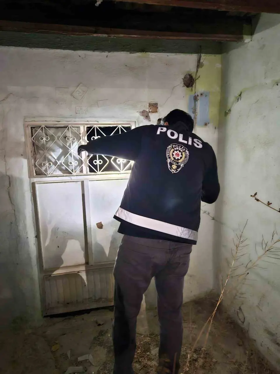 Muş’ta "Huzurlu Sokaklar" uygulaması: Aranan şahıs yakalandı