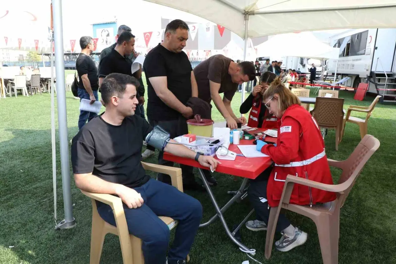 Tunceli’de kan bağışı seferberliği: Kurumlar ve vatandaşlardan büyük ilgi