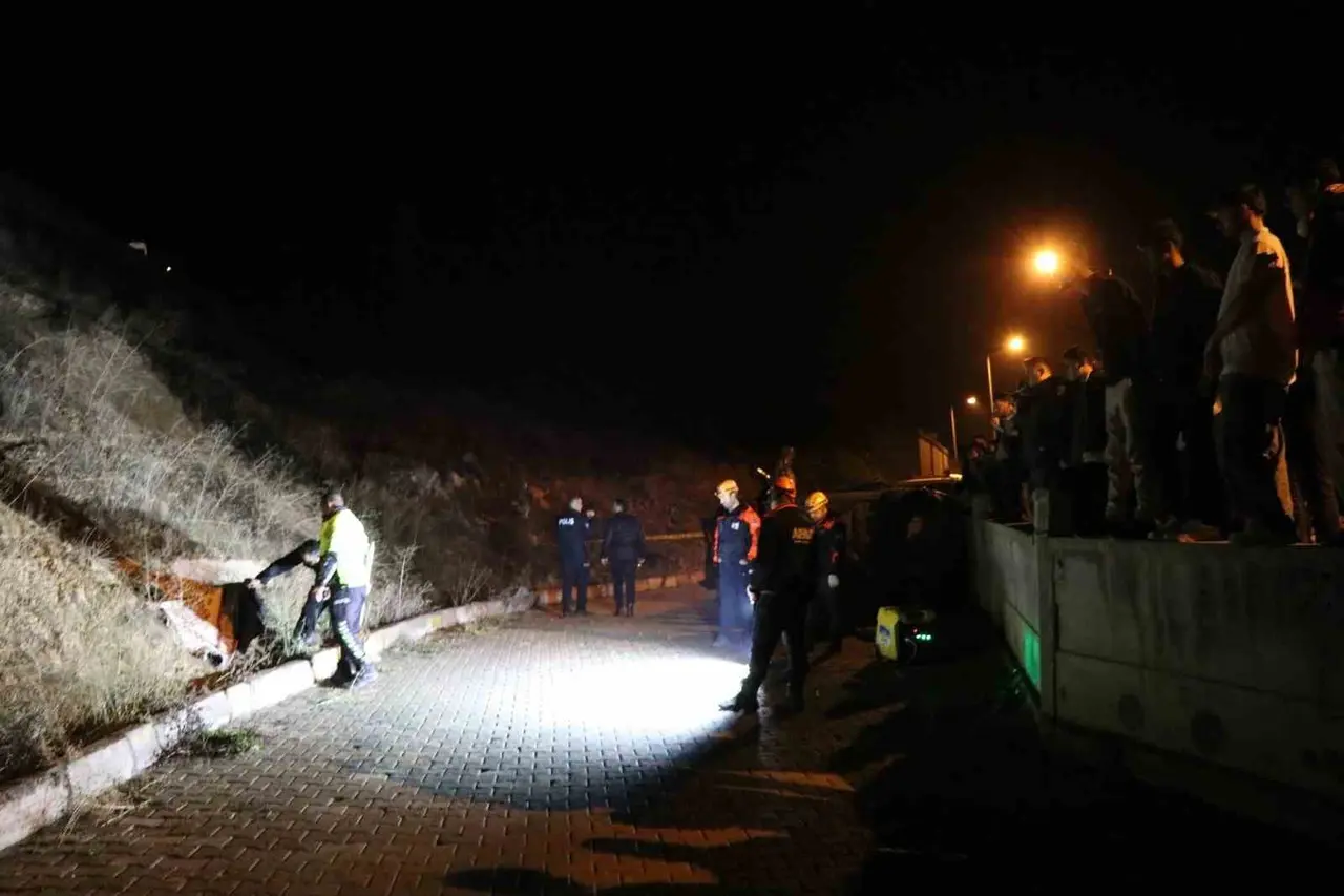 Erzurum’daki feci kazada ölü ve yaralıların kimlikleri belirlendi