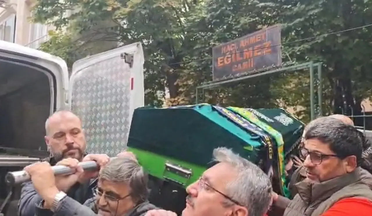 Balıkesir’de turizmci Mustafa Özcan’a gözyaşlarıyla veda