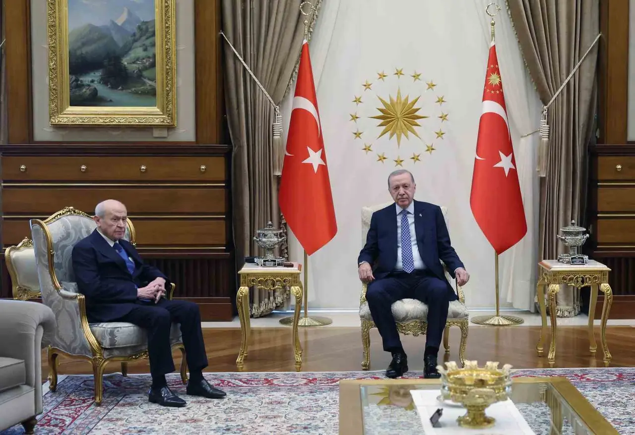 Cumhurbaşkanı Erdoğan, MHP lideri Bahçeli’yi kabul etti