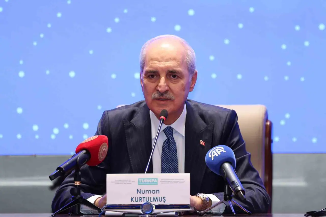 TBMM Başkanı Kurtulmuş: "Bizim artık başkası ne der diye başka güçlerin Türk devletleri üzerindeki fikirlerini değerlendirmekten ziyade biz ne deriz ve bizler ne yapabiliriz onun üzerine yoğunlaşmamız lazım"