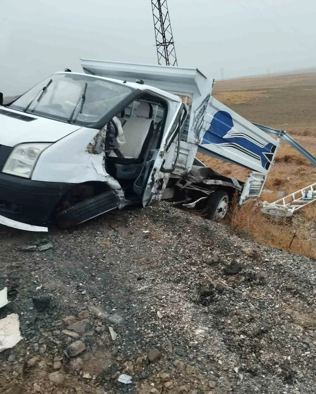 Gürpınar’da feci kaza: 3’ü ağır 10 yaralı