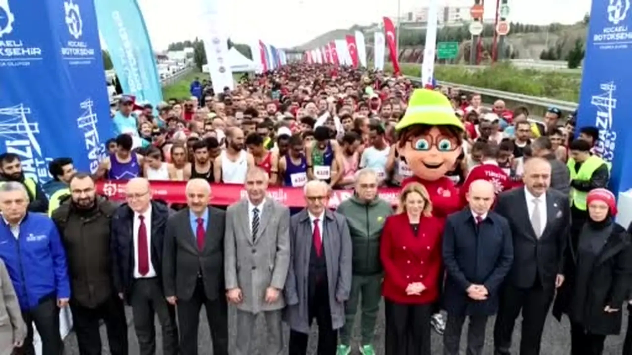 Osmangazi köprüsü’nde Cumhuriyet koşusu