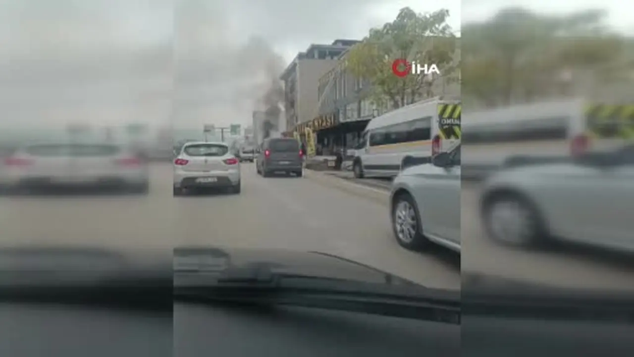 Bursa’da park halindeki otomobil alevlere teslim oldu