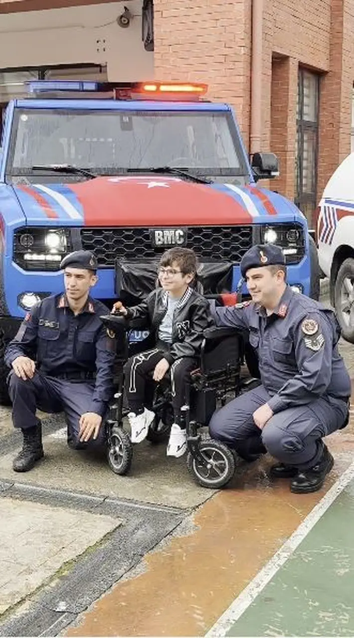 Vali Ergün, DMD hastası Muhammet’in isteğini geri çevirmedi