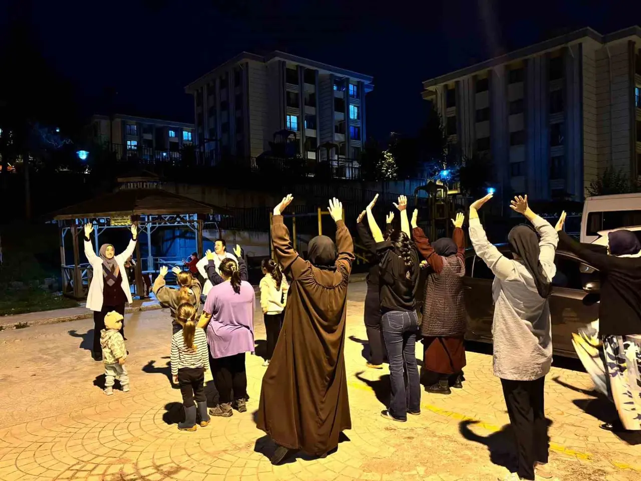 Hareket etkinlikleri akşamda sürüyor