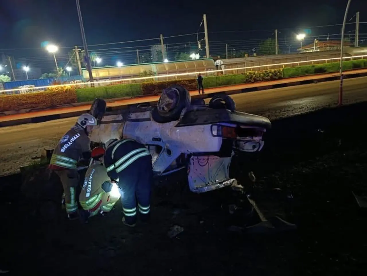 İskenderun’da otomobil takla attı: 3 yaralı