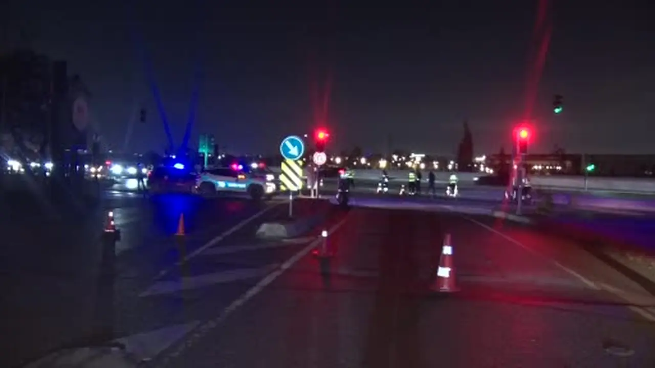 Bakırköy’de otomobile arkadan çarpan motosiklet sürücüsü hayatını kaybetti