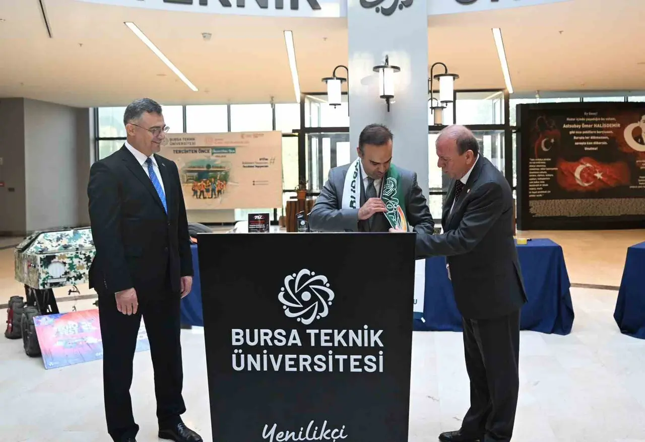 BTSO Başkanı Matlı’dan Bakan Kacır’a Bursaspor atkısı