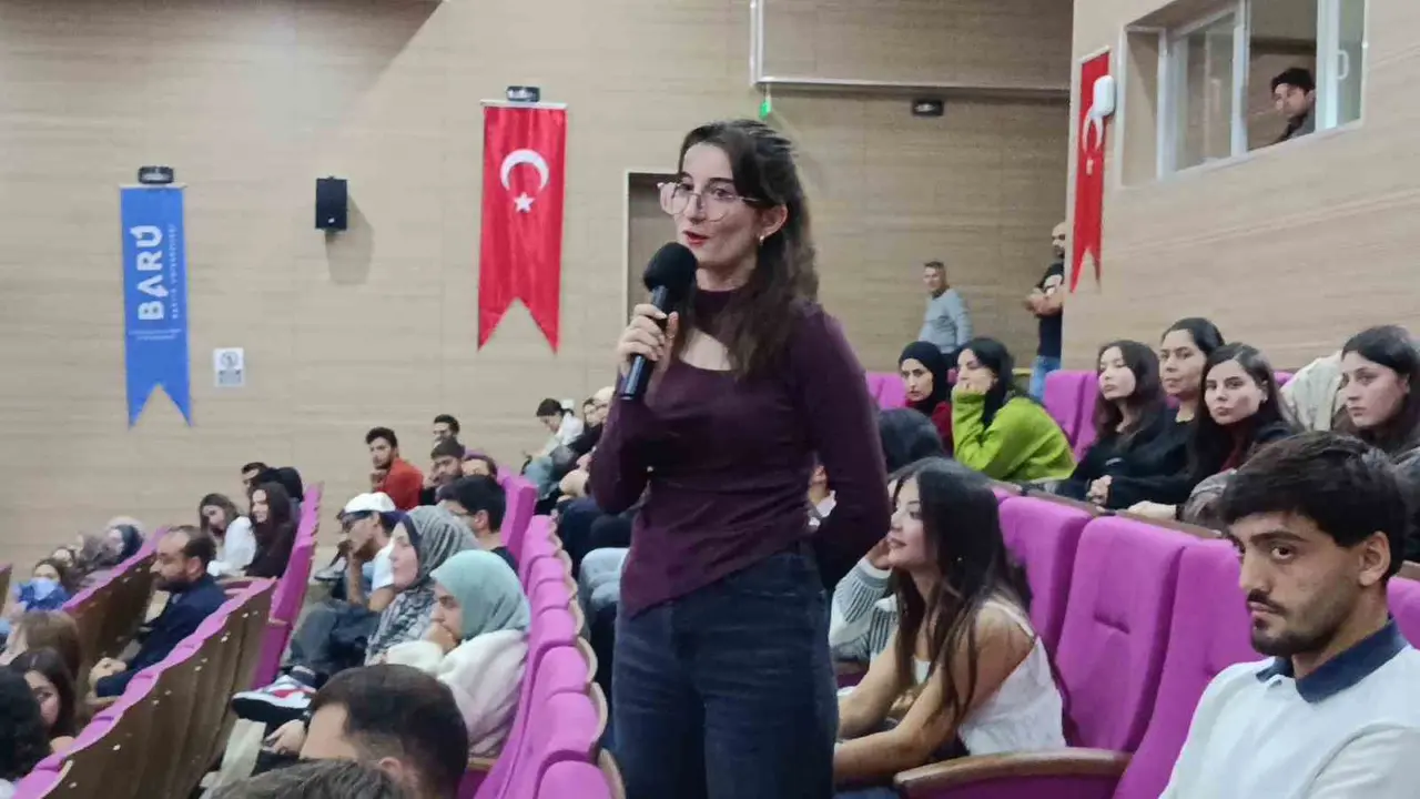 Boyraz’dan öğrencilere milli hızlı tren yorumu: "’Benim de bu trende eserim var’ diyebilirsiniz"