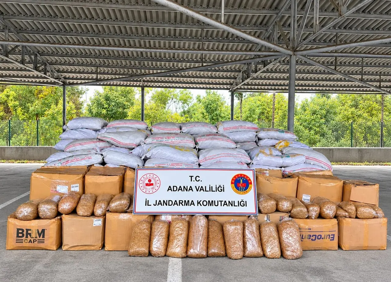 3 tırda 8 ton kaçak tütün ele geçirildi