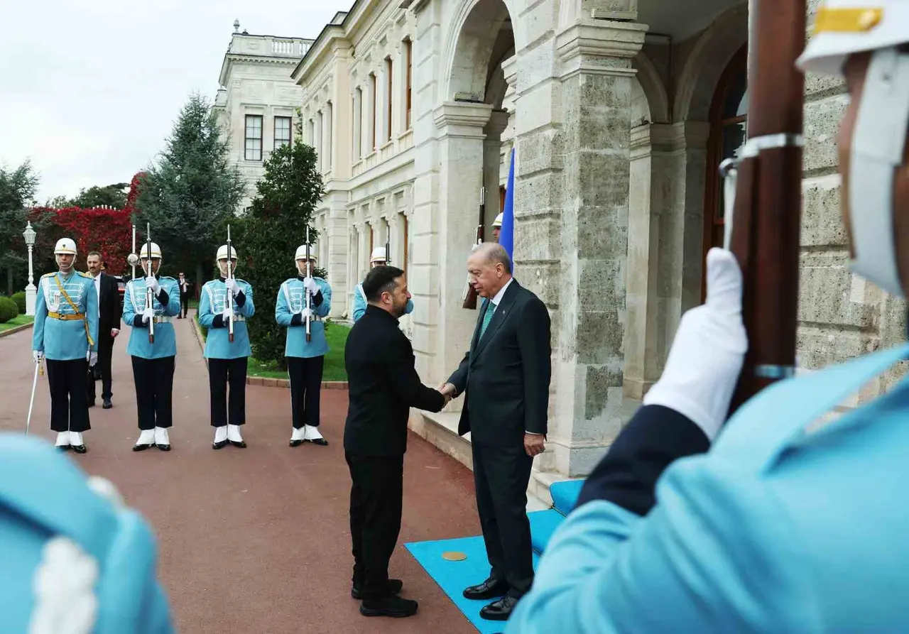 Cumhurbaşkanı Erdoğan, Zelenskiy ile Dolmabahçe’de bir araya geldi