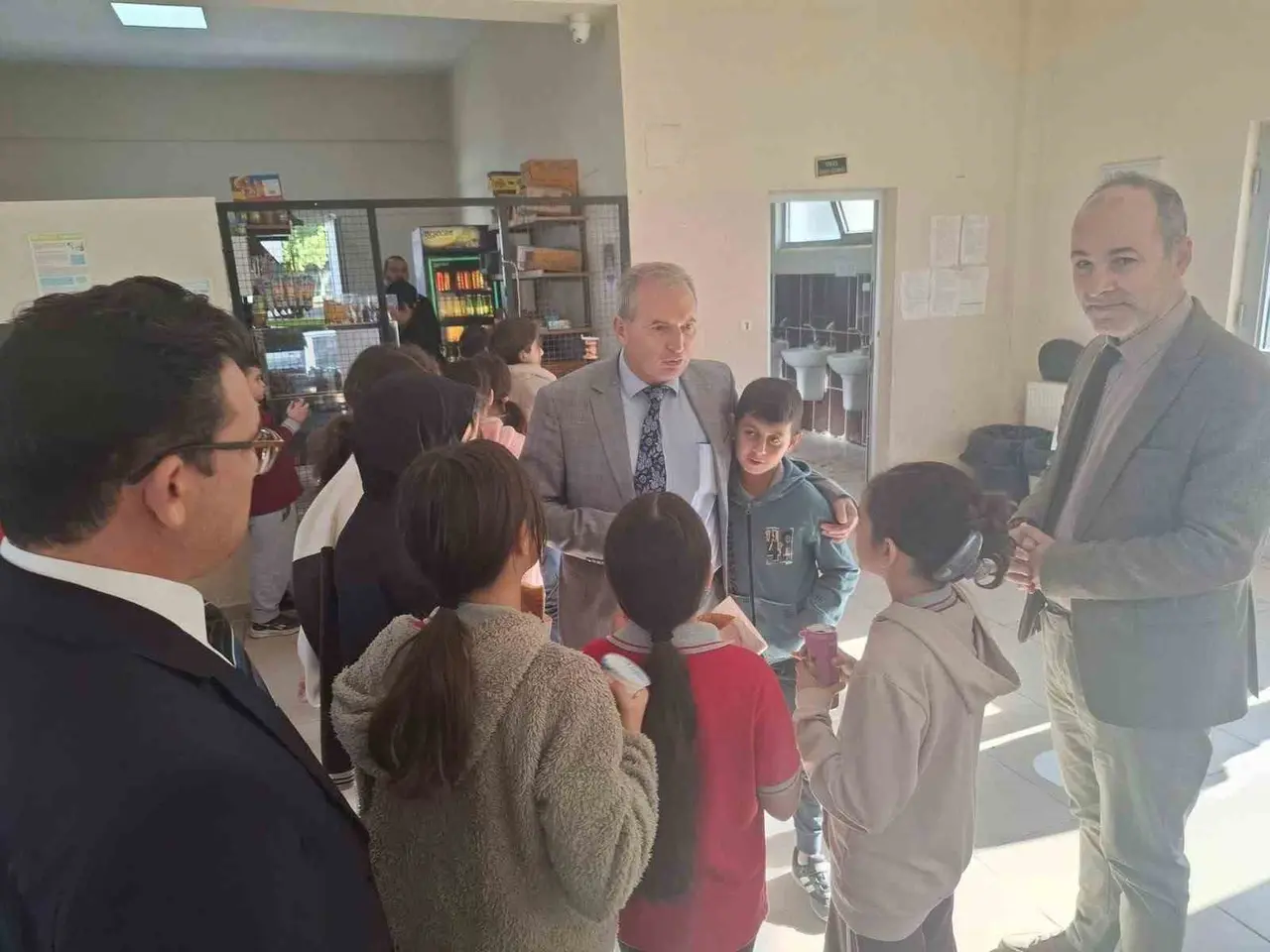 Unutulmaya yüz tutan oyunlar okul bahçelerinde hayat buluyor
