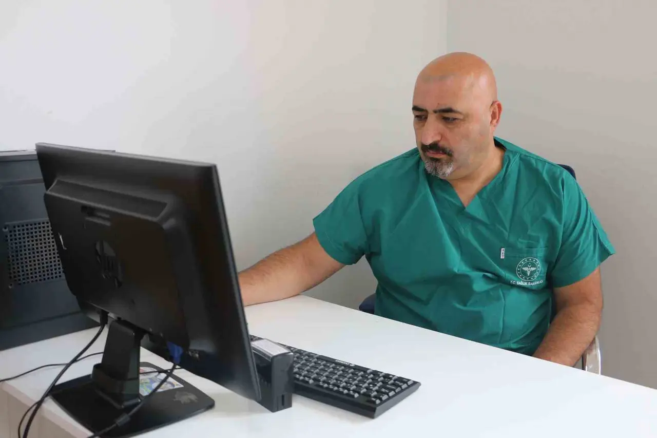Uzmanlardan osteoporoz uyarısı: "Hastalık uzun süre belirti vermeden ilerleyebiliyor"