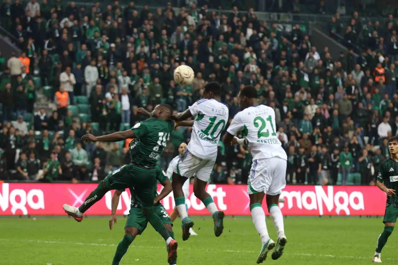 Trendyol Süper Lig: Kocaelispor: 0 - Çaykur Rizespor: 0 (Maç sonucu)
