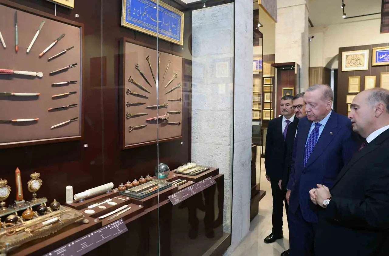 Cumhurbaşkanı Erdoğan, "Kimliksizleştirme siyasetine maruz bırakıldık"