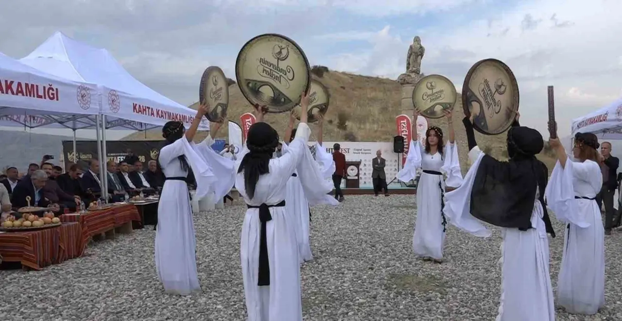 Kahta FEST2026 renkli görüntülere sahne oldu