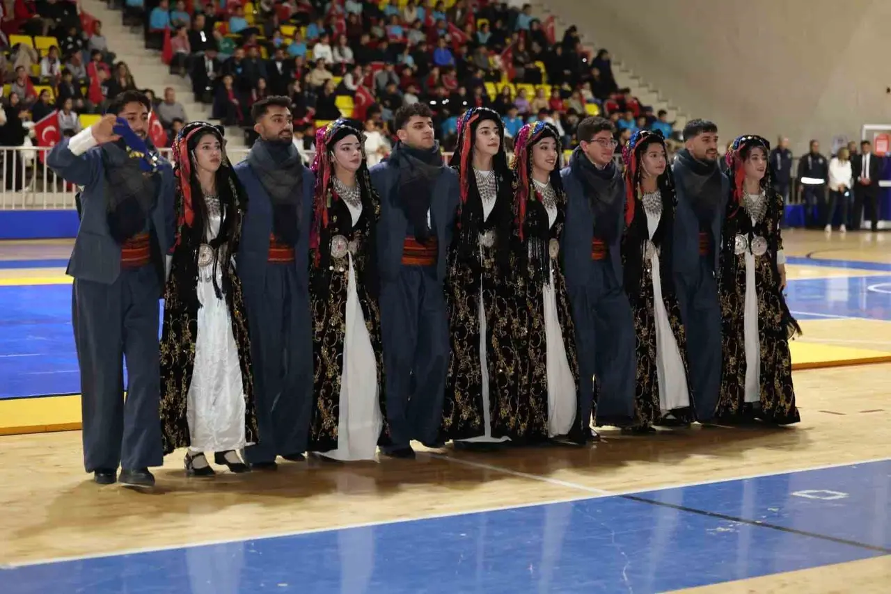 Siirt’te 29 Ekim Cumhuriyet Bayramı coşkuyla kutlandı