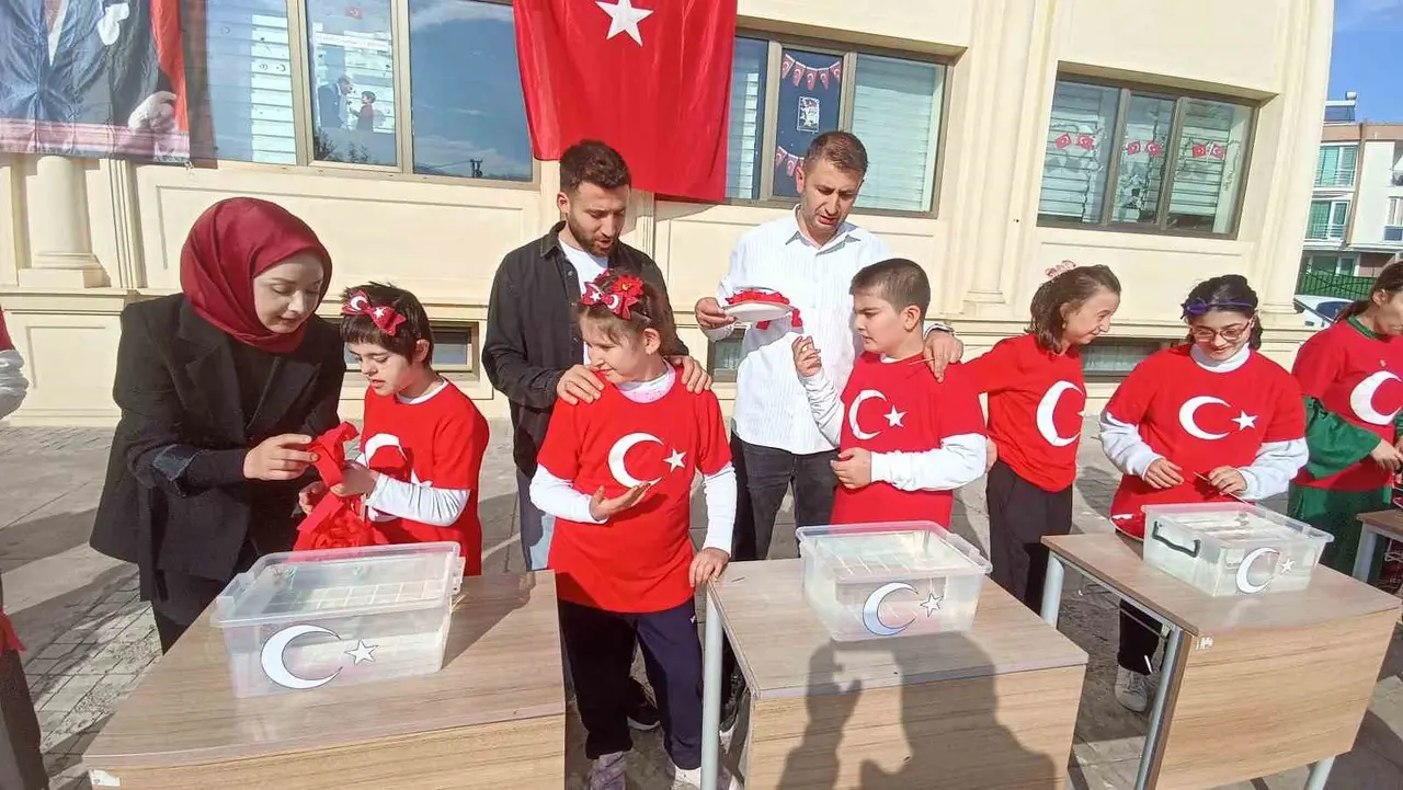 Havza’da özel öğrencilerden Cumhuriyet Bayramı kutlaması