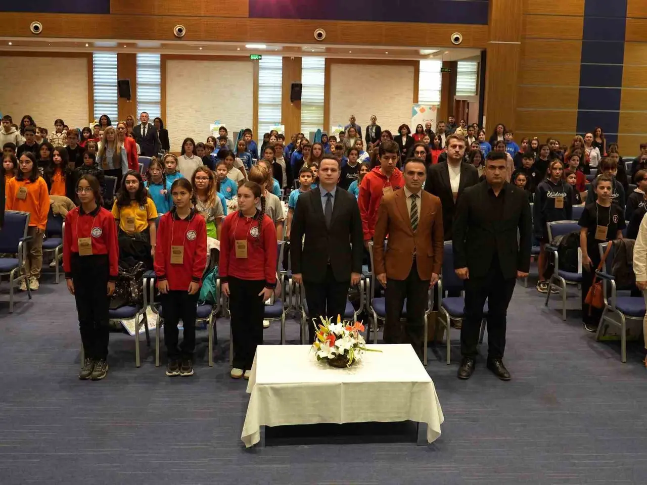 Muğla’da 60 öğrenci Çocuk İklim Zirvesi’nde gelecek için çözüm önerileri geliştirdi