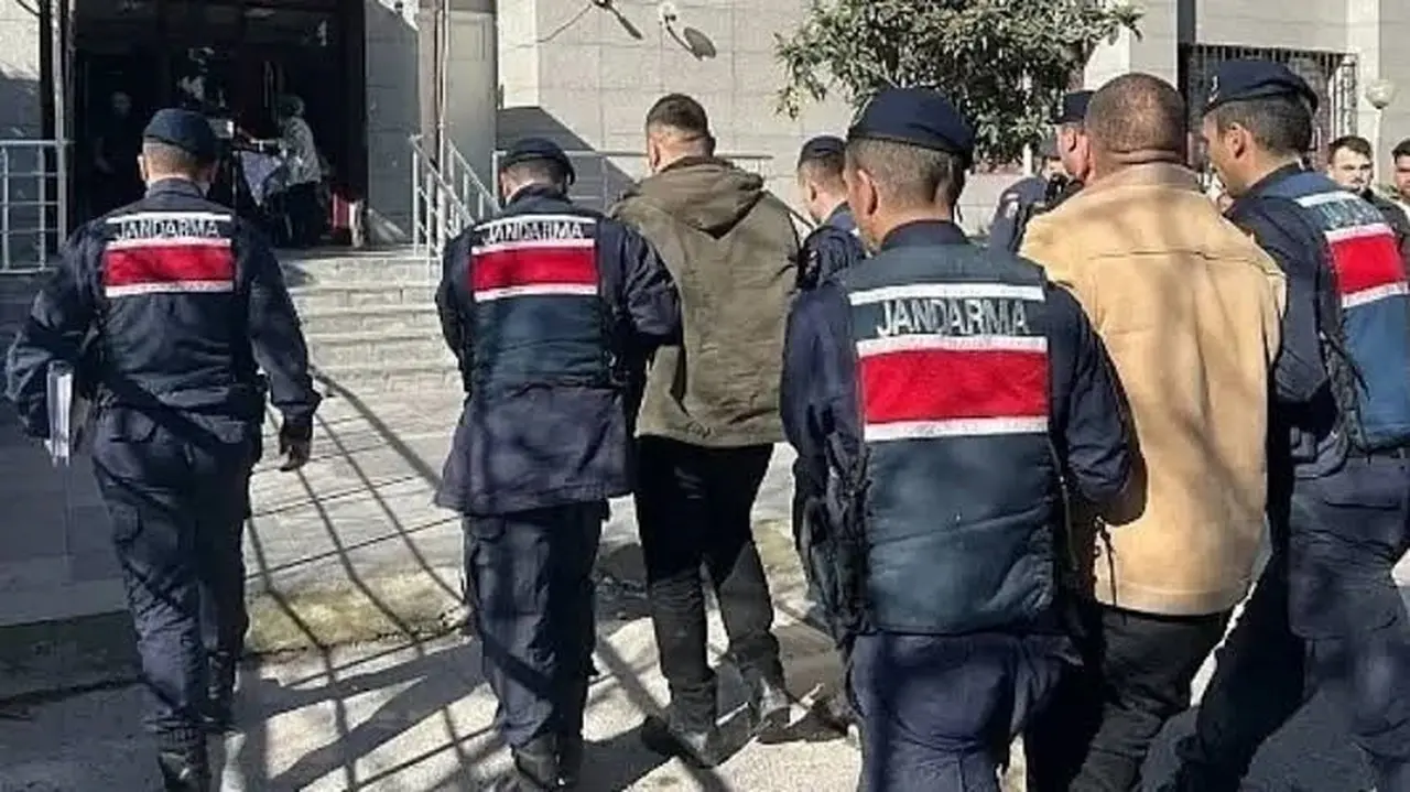 Balıkesir’de hapis cezası bulunan 33 şahıs yakalandı