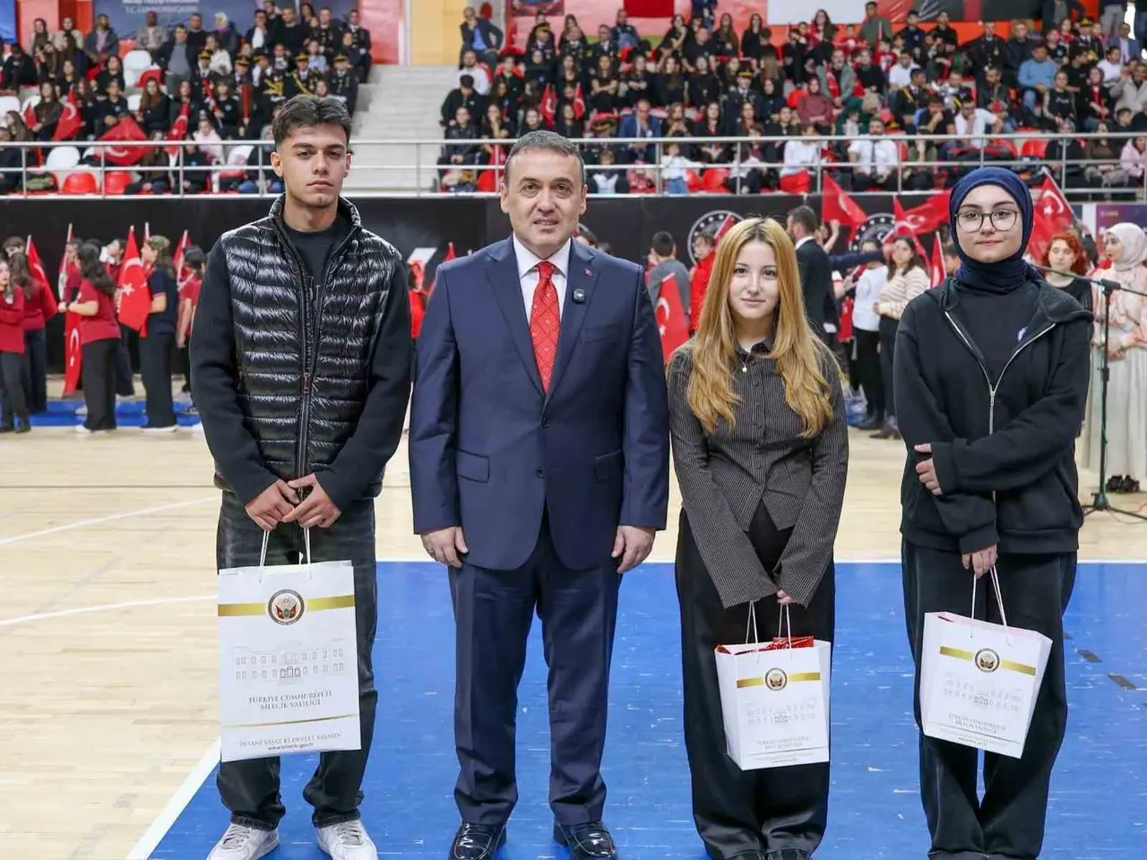 Genç kalemden kompozisyon yarışmasında ikincilik başarısı